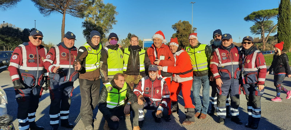 Con l'Associazione Motociclisti Forze dell’Ordine, doni e sorrisi per i bambini dell’Ospedale dei Castelli